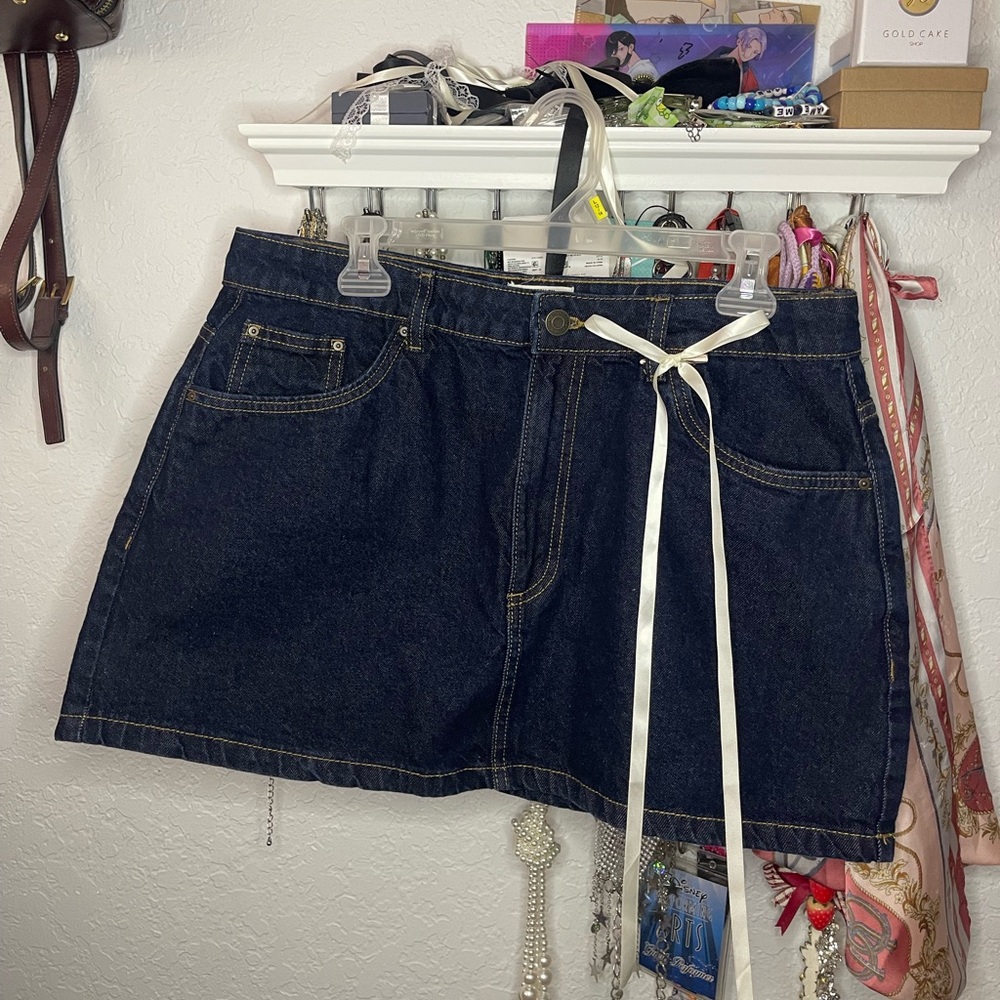 Cotton on mini skirt like new worn once sz 32/12/14